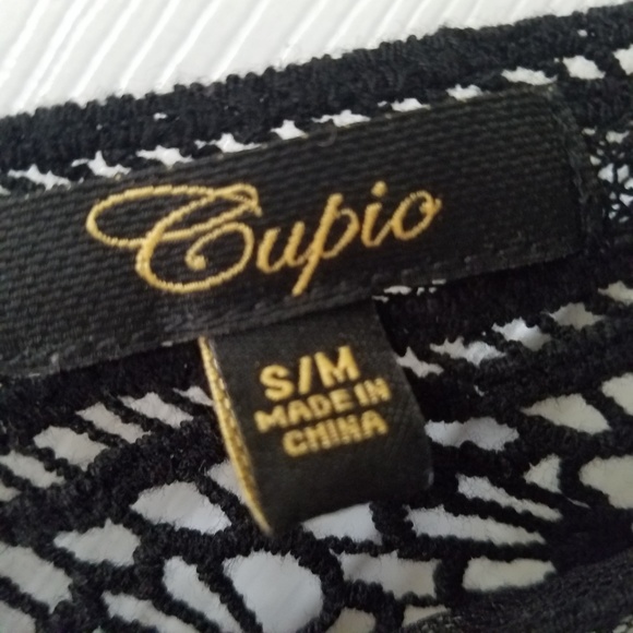 Cupio Sheer Black Lace Oversized Top - Picture 3 of 6